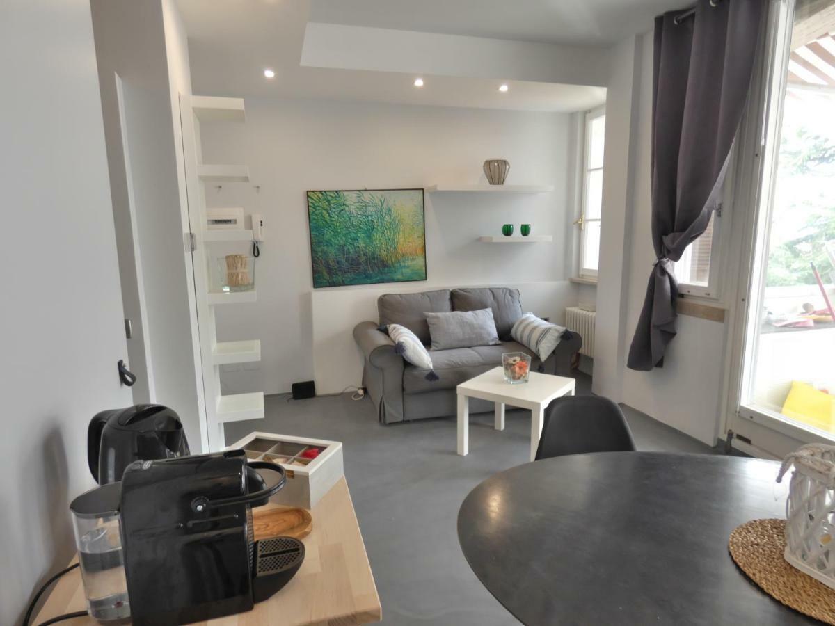 Penthouse Sirmione Close The Lake ภายนอก รูปภาพ