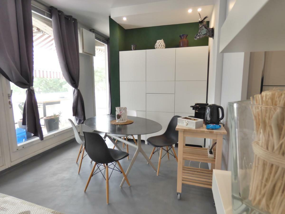 Penthouse Sirmione Close The Lake ภายนอก รูปภาพ
