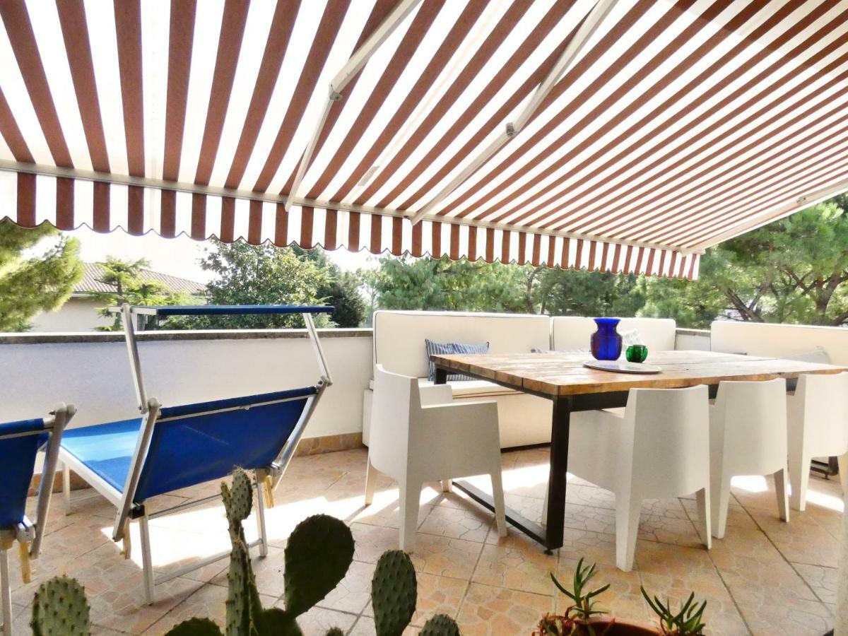 Penthouse Sirmione Close The Lake ภายนอก รูปภาพ